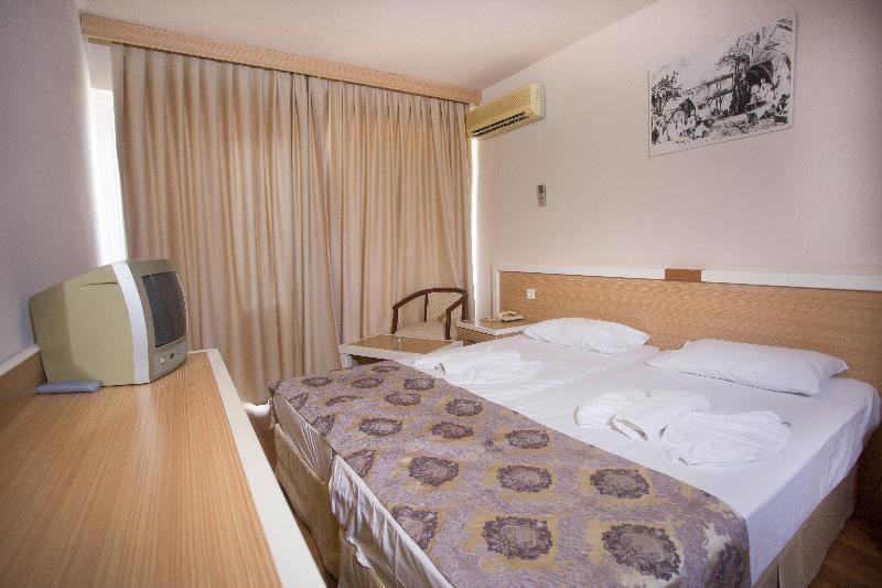ตันตัส บีช โฮเต็ล อัลตินคุม Hotel ดีดิม ภายนอก รูปภาพ